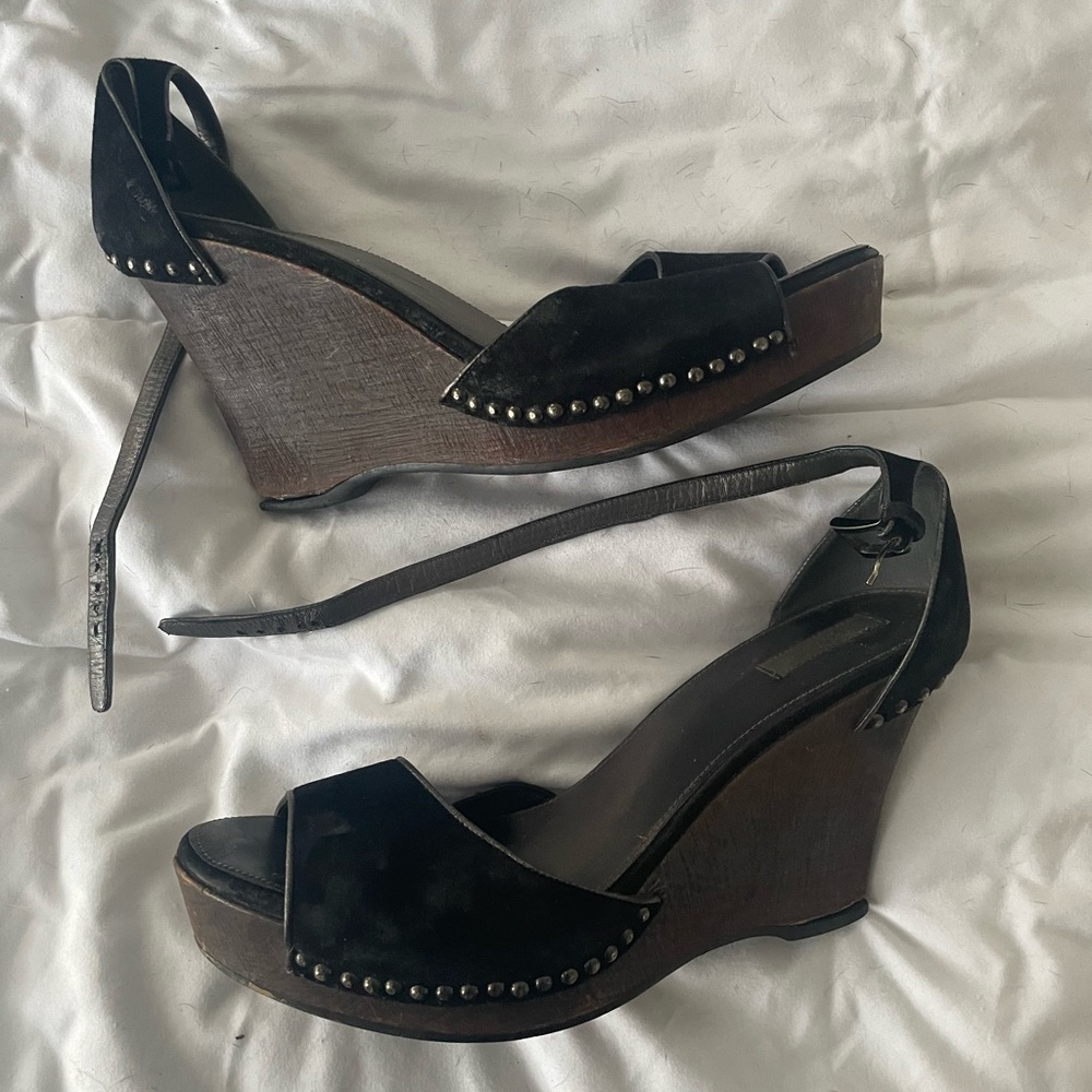 Prada wood wedge with studs